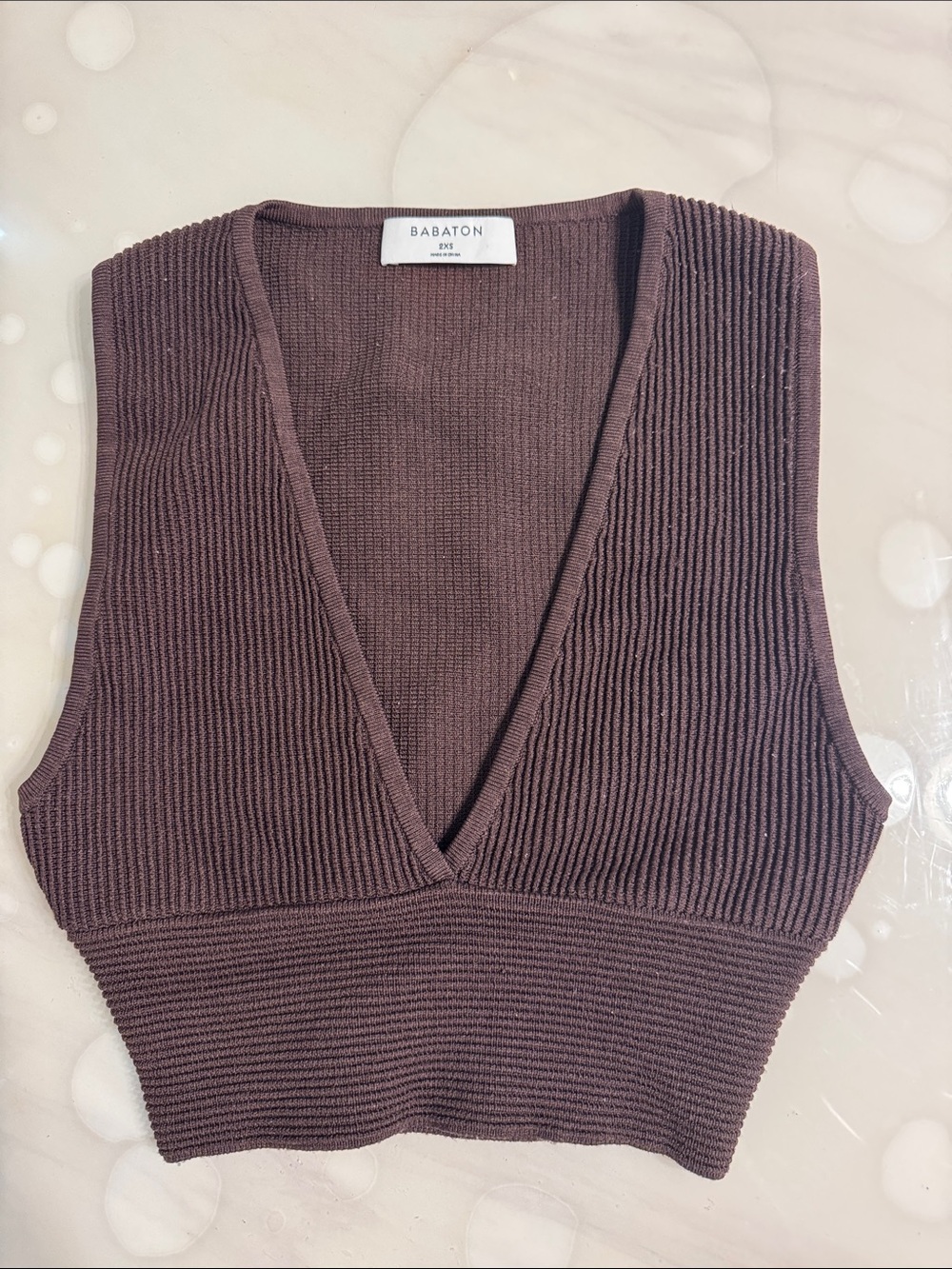 BABATON Aritzia Sculpt Knit Deep V Tank